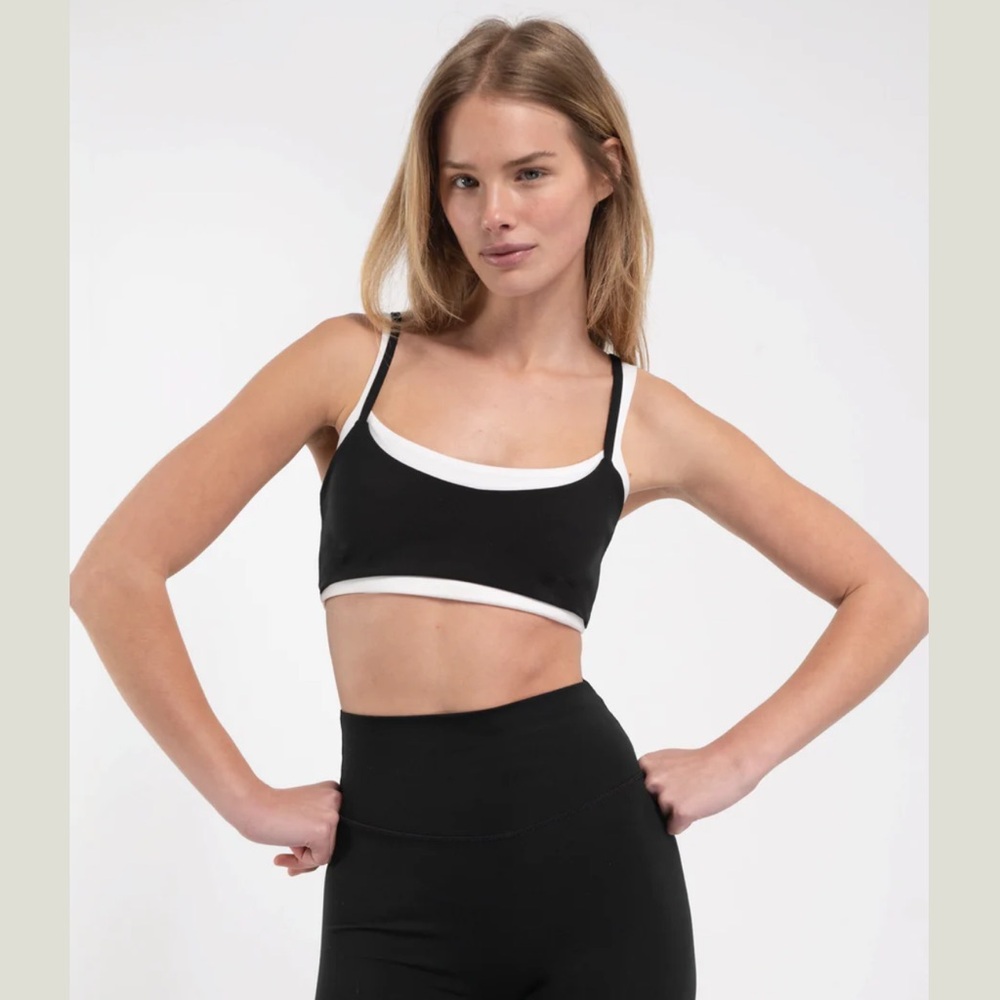 Form layered bra in black size medium